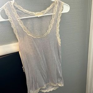 Vintage light purple top